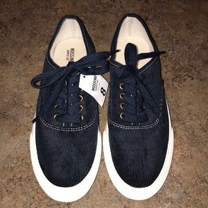 NWT Corduroy Casual Sneakers